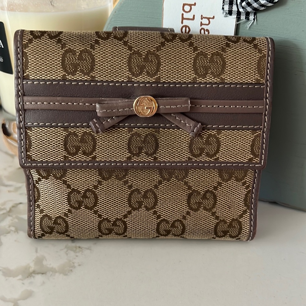 Gucci wallet